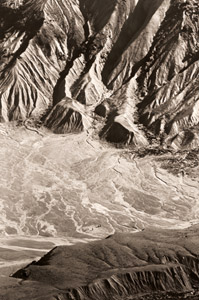 安達太郎山・沼の平 [塩谷邦夫, アサヒカメラ 1955年4月号より]のサムネイル画像