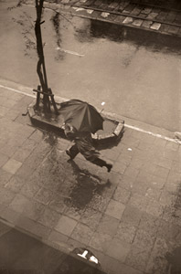 吹き降り [土門拳, アサヒカメラ 1955年4月号より]のサムネイル画像