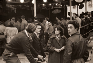 若者たち [木村伊兵衛, アサヒカメラ 1955年4月号より]のサムネイル画像