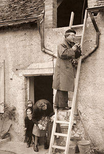 ムッシュウ・キムラ [アンリ・カルティエ＝ブレッソン, アサヒカメラ 1955年4月号より]のサムネイル画像