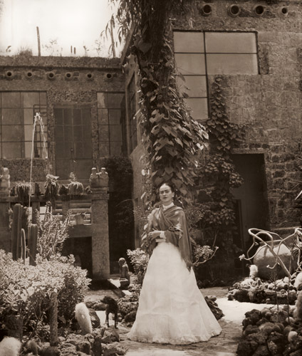 メキシコ女のポートレート [ジゼル・フロイント, アサヒカメラ 1955年4月号より] パブリックドメイン画像 