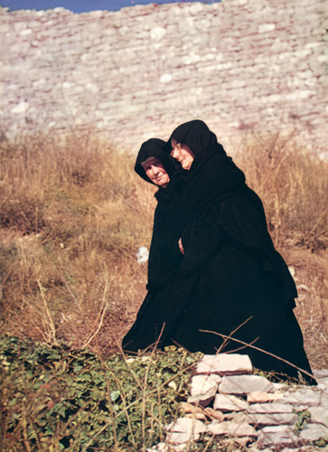 Nuns of Assisi, Italy [Ihei Kimura,  from Asahi Camera April 1955]