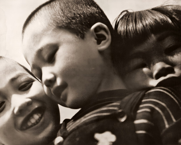 子供たち [多木滋隆, カメラ毎日 1956年5月号より] パブリックドメイン画像 