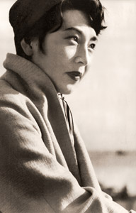 作例5(若い日本人女性） [真継不二夫, ARS CAMERA 1955年1月号より]のサムネイル画像