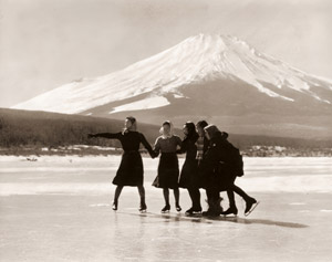 山中湖にて [朝山三之助, アサヒカメラ 1940年6月号より]のサムネイル画像