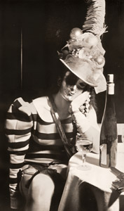 カーニバル [ヤーコブ・ツッゲナー, アサヒカメラ 1956年1月号より]のサムネイル画像
