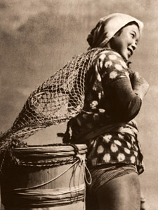 Ama Diver [Ryo Morita,  from Kohga Gekkan June 1948] Thumbnail Images