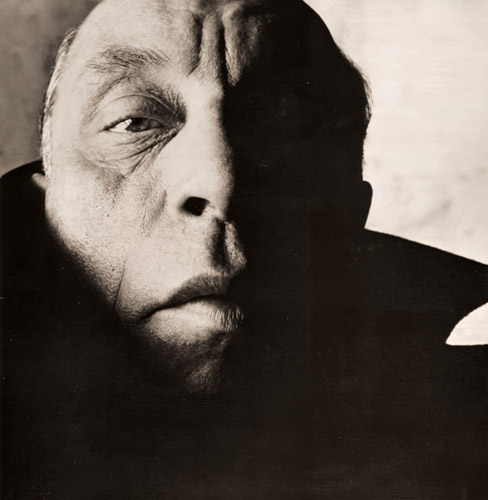 死の2週間前に撮影されたフランスの有名な俳優であるルイ・ジューヴェ [Color Photography Annual 1956より] パブリックドメイン画像 