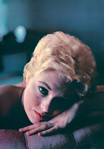 キム・ノヴァク [ジャックス・ロー, Color Photography Annual 1956より]のサムネイル画像