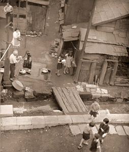 ある街の朝 [山室和夫, 光画月刊 1952年9月号より]のサムネイル画像