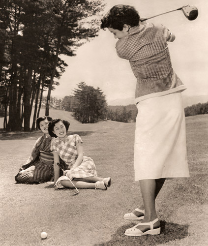 ゴルフ [朝日新聞大阪本社写真部, アサヒカメラ 1951年9月号より] パブリックドメイン画像 