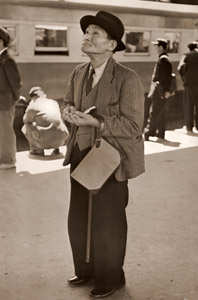 時間表 [浜谷浩, アサヒカメラ 1951年9月号より]のサムネイル画像