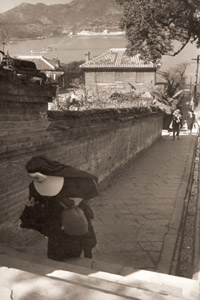 長崎の印象 [石井彰, ARS CAMERA 1955年3月号より]のサムネイル画像