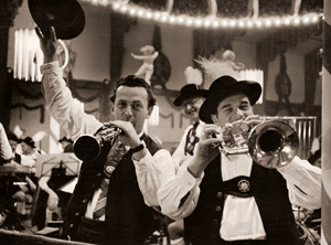 ミュンヘンの十月祭 [E・レンナー, ARS CAMERA 1955年5月号より]のサムネイル画像