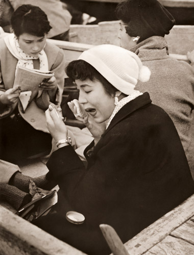 女 [荒川憲二郎, ARS CAMERA 1955年5月号より] パブリックドメイン画像 