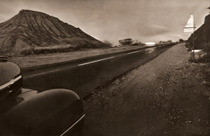 ドライブウェイ(ハワイにて） [真継不二夫, ARS CAMERA 1955年5月号より]のサムネイル画像