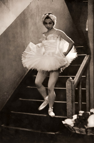 バレー・ダンサー [榎本大輔, カメラ毎日 1956年1月号より] パブリックドメイン画像 