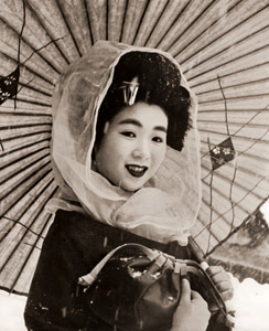 Geisha Girl [Kiyoshi Hirohashi,  from Camera Mainichi January 1956] Thumbnail Images