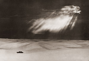 白い砂漠 1 [エルンスト・ハアス, カメラ毎日 1955年4月号より]のサムネイル画像