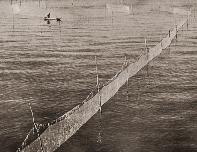 静かな内海 [高橋清一, カメラ毎日 1955年6月号より] パブリックドメイン画像 
