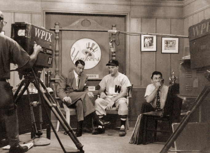 スタジオの野球王 [中牟田喜一郎, カメラ毎日 1956年2月号より] パブリックドメイン画像 