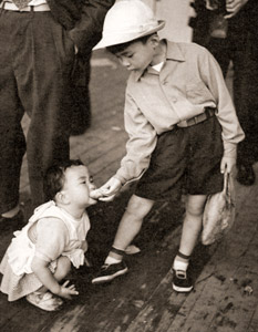 子供 [小宮平, 日本カメラ 1956年1月号より]のサムネイル画像