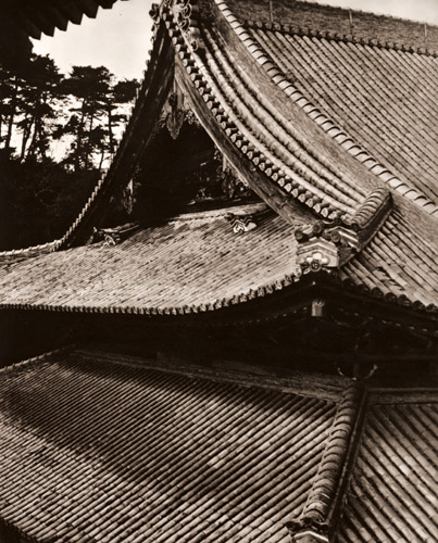屋根 [吉本浩, 日本カメラ 1955年3月号より] パブリックドメイン画像 