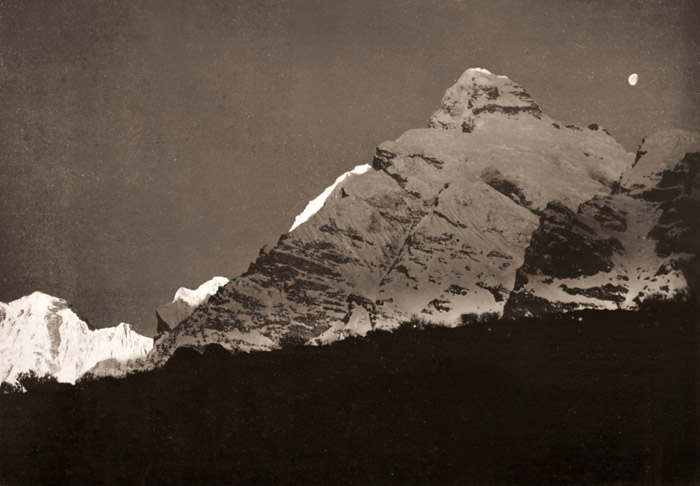 Ganesh Himal #4 [Takayoshi Yoda,  from Camera Mainichi September 1954]