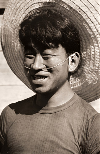 若者 2 [浜谷浩, 日本カメラ 1955年11月号より] パブリックドメイン画像 