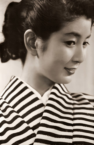 河内桃子さん [真継不二夫, 日本カメラ 1955年11月号より] パブリックドメイン画像 