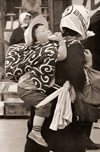 市場1 [八木下弘, 日本カメラ 1955年12月号より]のサムネイル画像