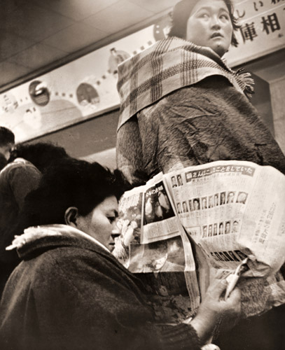 People Waiting for the Train [Matsuji Miyamoto,  from Nippon Camera May 1955]