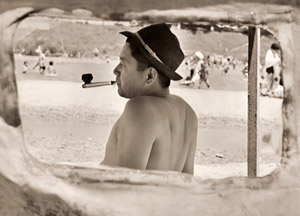 憩 [中島裕, 日本カメラ 1955年4月号より]のサムネイル画像