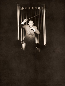 ポール・ホワイトマン氏  [レイ・リー・ジャックス, アサヒカメラ 1936年2月号より]のサムネイル画像