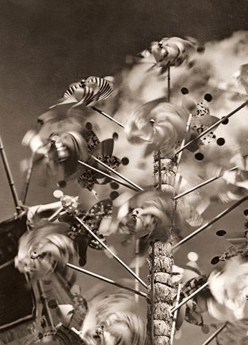 風車 [真期金次, アサヒカメラ 1937年4月号より] パブリックドメイン画像 