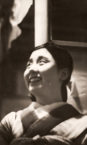 春の宵 [熊谷辰男, アサヒカメラ 1937年4月号より]のサムネイル画像