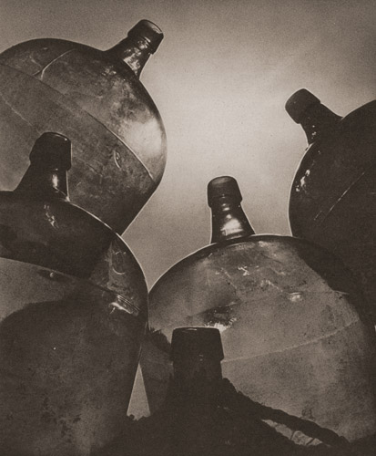 瓶と太陽 [岩橋芳郞, アサヒカメラ 1939年9月号より] パブリックドメイン画像 