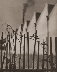 工場街 [和田正一, アサヒカメラ 1939年9月号より]のサムネイル画像