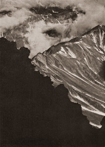 夏山の写真 [塚本閤治, 1935年, アサヒカメラ 1936年6月号より]のサムネイル画像