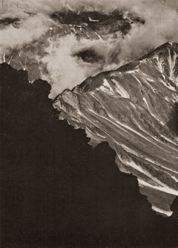夏山の写真 [塚本閤治, 1935年, アサヒカメラ 1936年6月号より] パブリックドメイン画像 