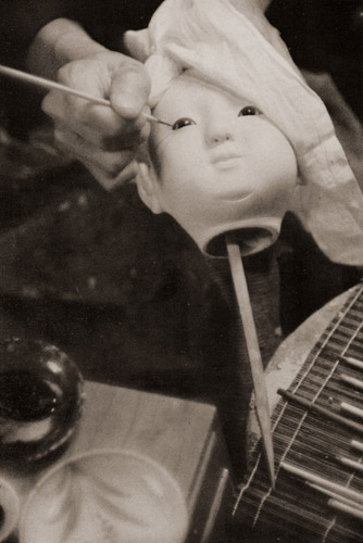 人形 [木村伊兵衛, アサヒカメラ 1936年6月号より] パブリックドメイン画像 