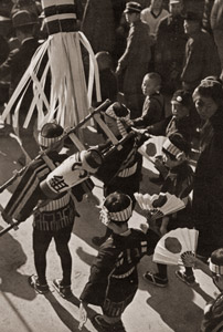 祭の日 [小西啓, アサヒカメラ 1936年6月号より]のサムネイル画像