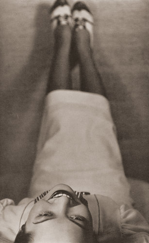 六月の女 [福田勝治, アサヒカメラ 1936年6月号より] パブリックドメイン画像 