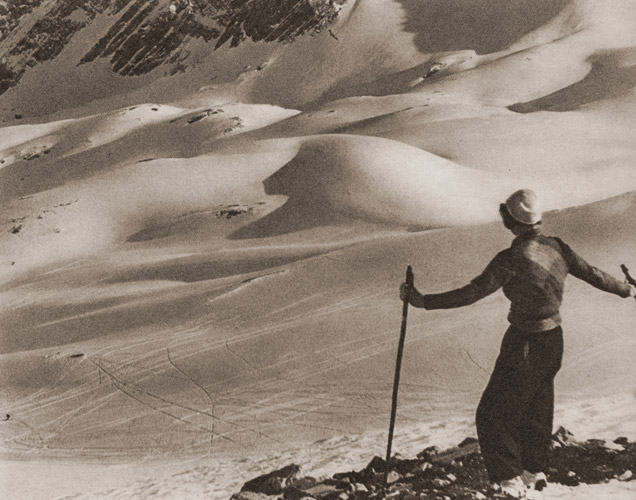 無題（スキー） [パウル・ヴォルフ, アサヒカメラ 1936年6月号より] パブリックドメイン画像 