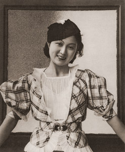 桑野通子嬢 [寺岡徳二, アサヒカメラ 1936年6月号より]のサムネイル画像