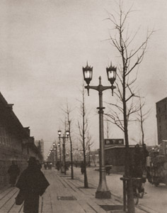 灯ともし頃 [ハナヤ勘兵衛, 1936年, アサヒカメラ 1936年6月号より]のサムネイル画像