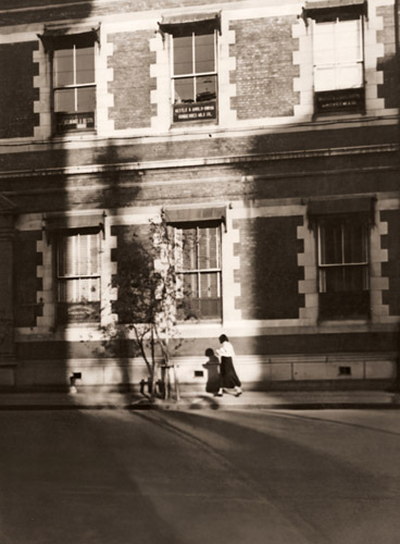 居留地暮景 [伊藤政三, 1937年, アサヒカメラ 1938年5月号より] パブリックドメイン画像 