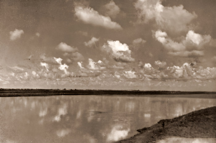 車窓より [金丸重嶺, アサヒカメラ 1938年5月号より] パブリックドメイン画像 