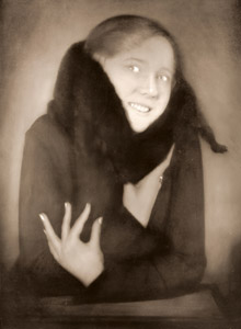 婦人の像 [安本江陽, アサヒカメラ 1938年5月号より]のサムネイル画像