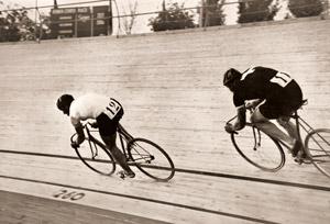 自転車競技 [パウル・ヴォルフ, 1936年, ライカによる第十一回伯林オリムピック写真集より]のサムネイル画像
